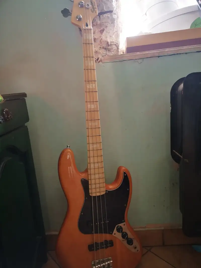 Squier Vintage modified jazz Bass 77 Basszusgitár
