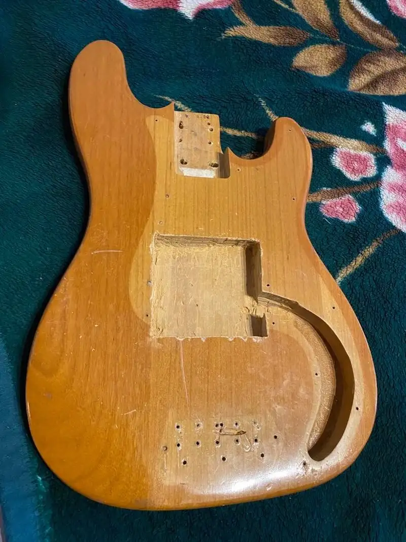Fender Precision Basszusgitártest