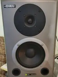 Edirol DM-5 Studio speaker [November 13, 2020, 8:56 am]