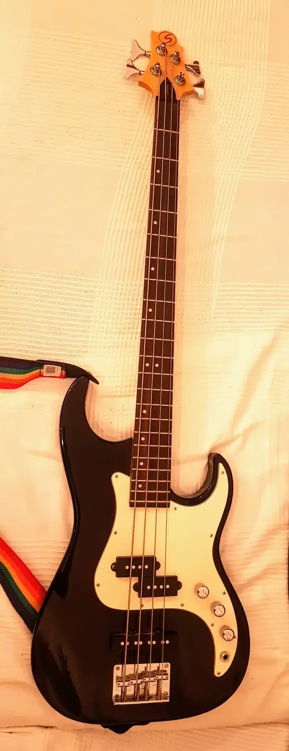 Greg Benett Corsair Basszusgitár