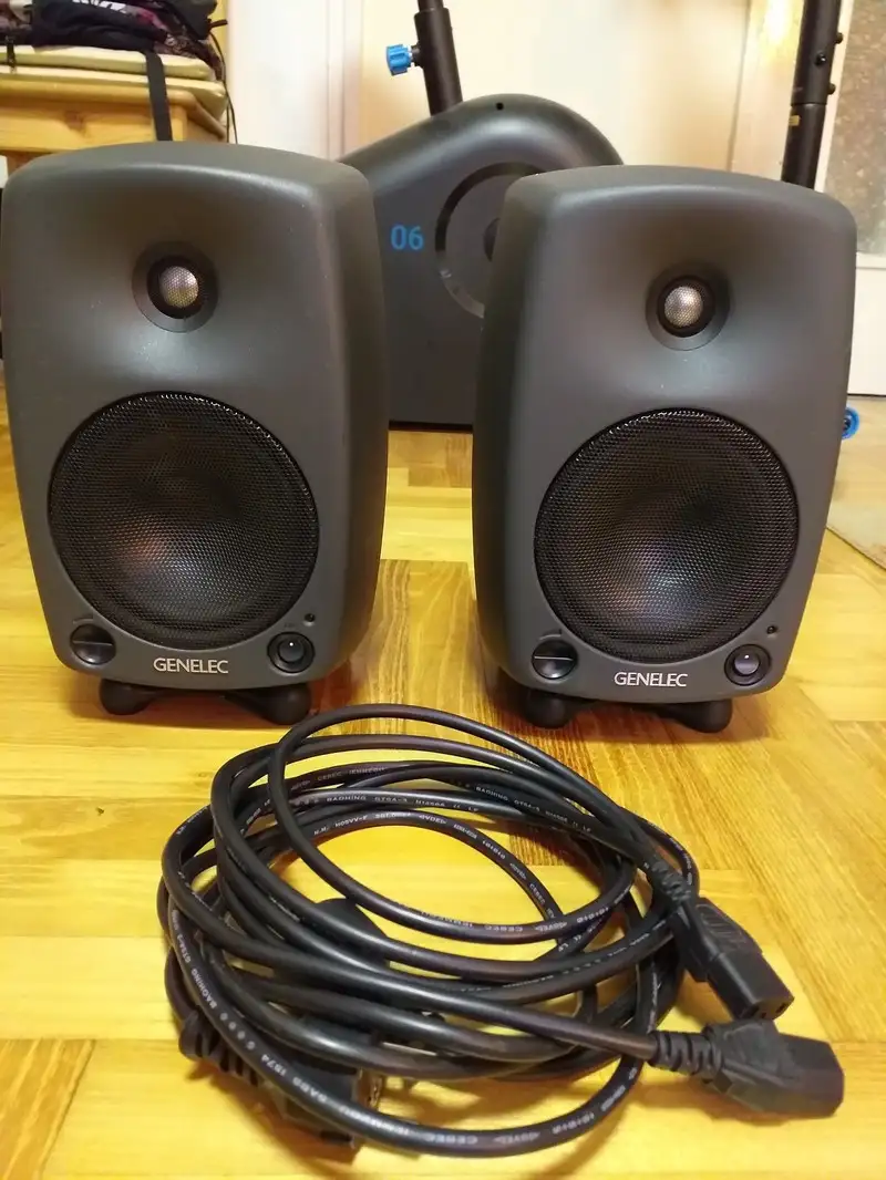 Genelec 8030A Aktívny monitor