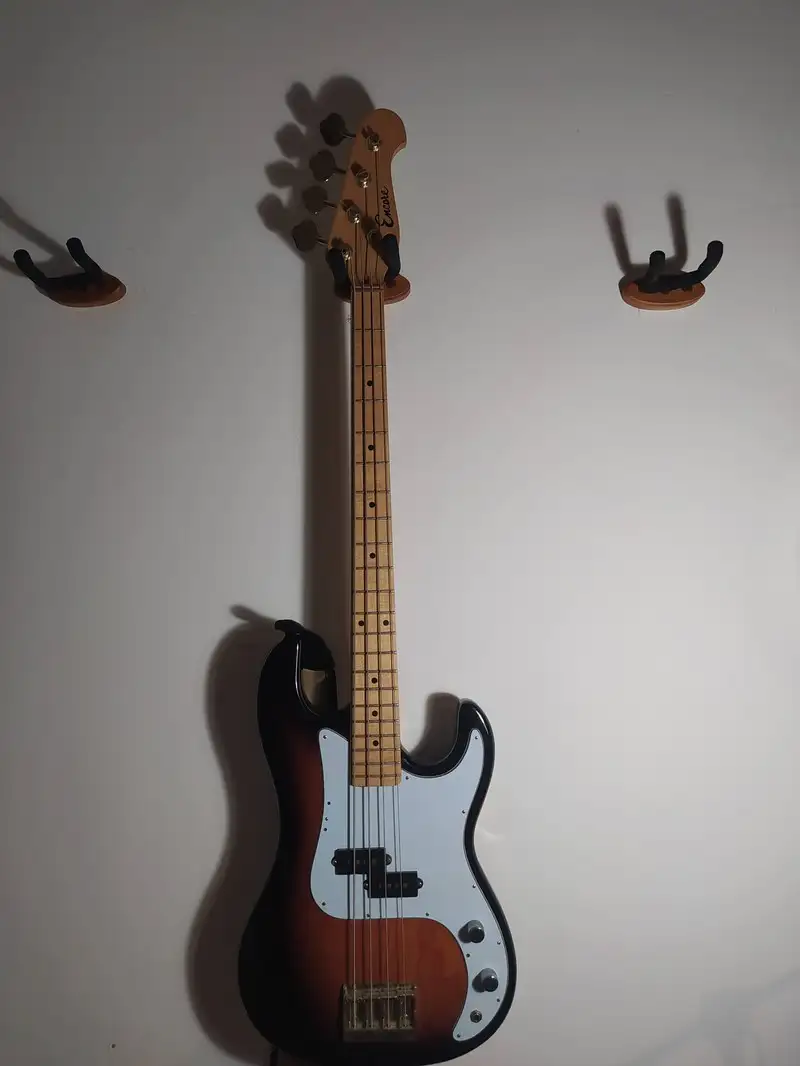 Precision Bass Basszusgitár