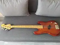 Hondo HD 850 Bass guitar [November 12, 2020, 8:31 am]