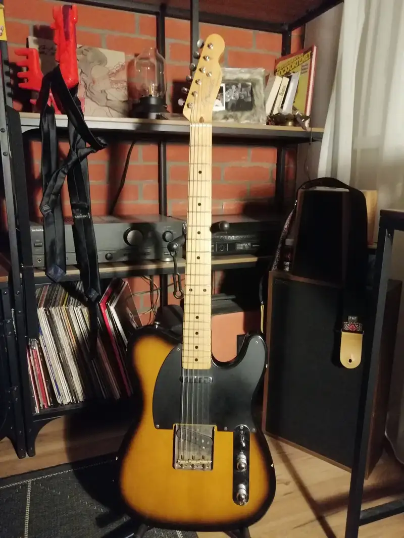 Fender MIJ Telecaster V52 E-Gitarre