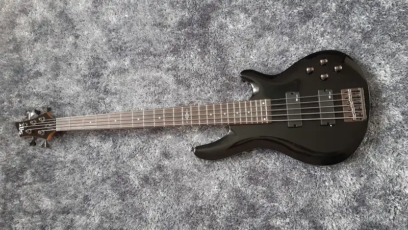 SGR by Schecter C-5 BLK Basszusgitár Basszusgitár 5 húros