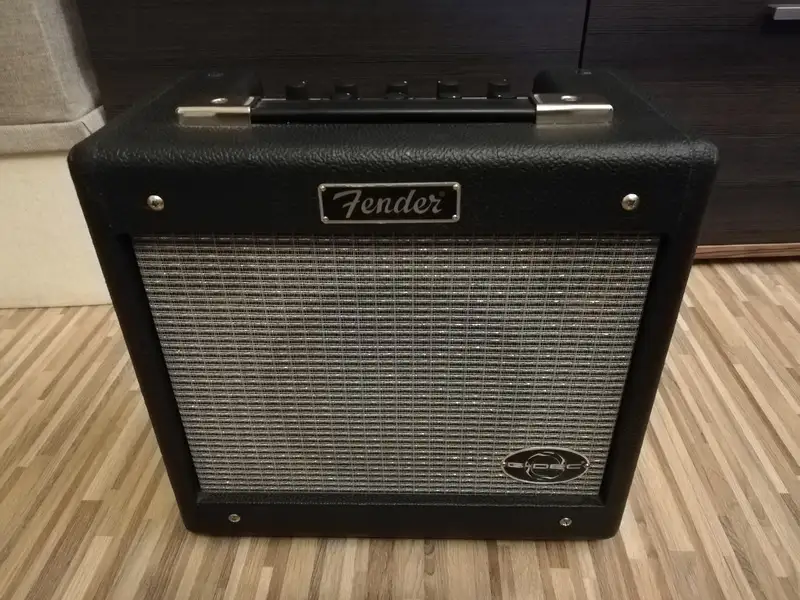 Fender G-Dec Junior Guitar combo amp