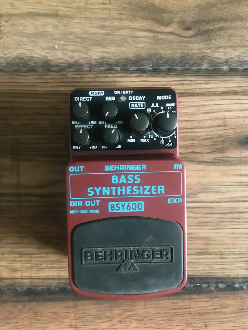 Behringer BSY600 Bass Synth Basspedal