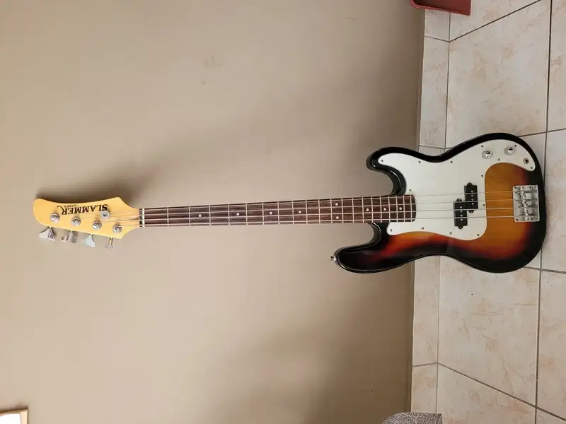  Hamer Bajo eléctrico