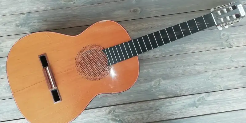   Akustikgitarre