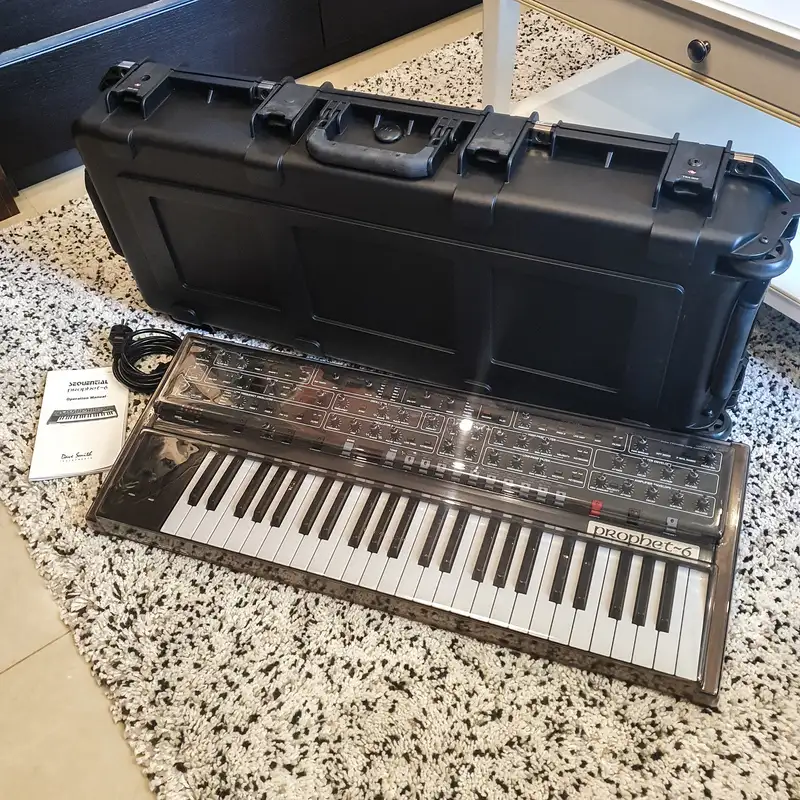 Dave Smith Sequential Prophet 6 Analóg szintetizátor