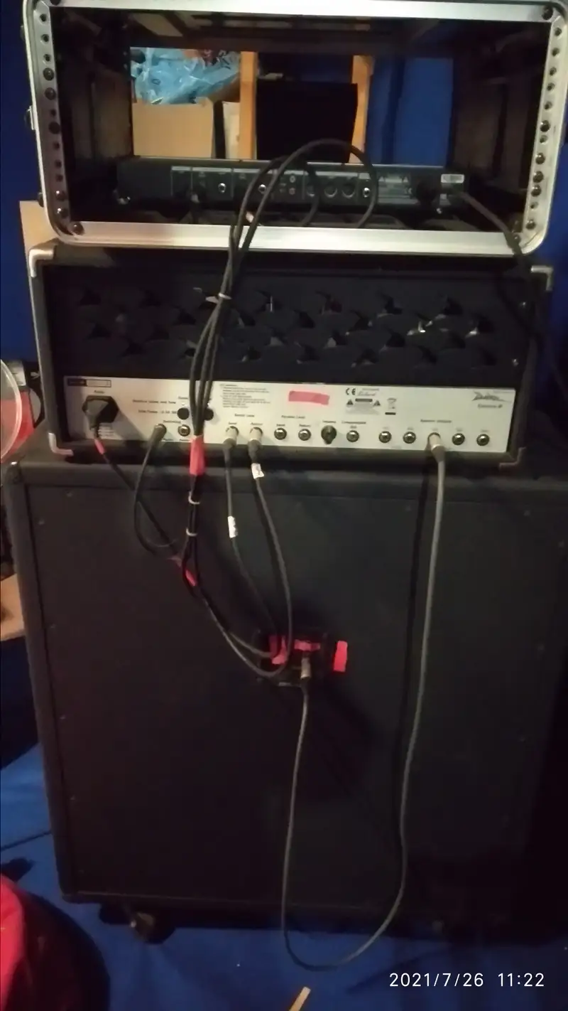 Diezel Einstein 100 watt Cabezal y caja