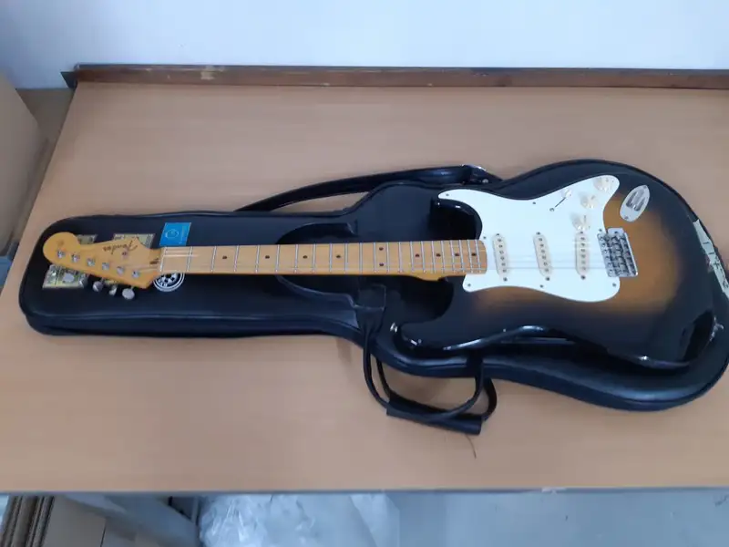 Fender JV 57-65 Stratocaster Elektromos gitár