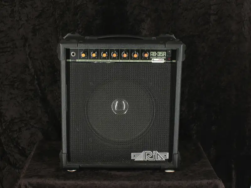 ARIA AG-35R Gitárkombó