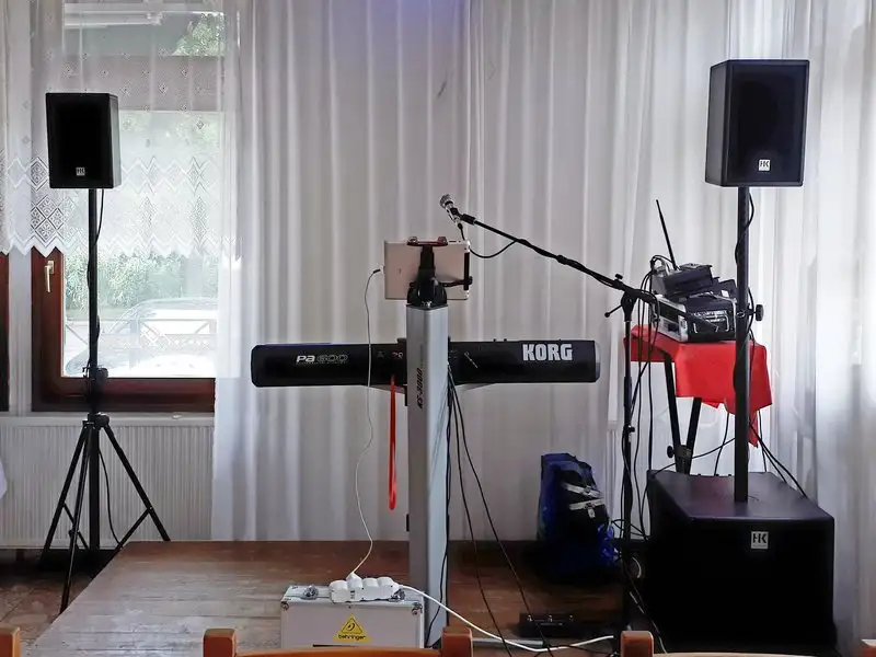HK Audio L.U.C.A.S Performer 900 PA System