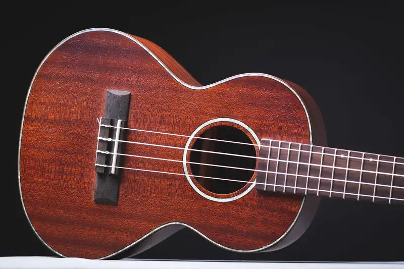 Baton Rouge UV11 tenor Ukulele
