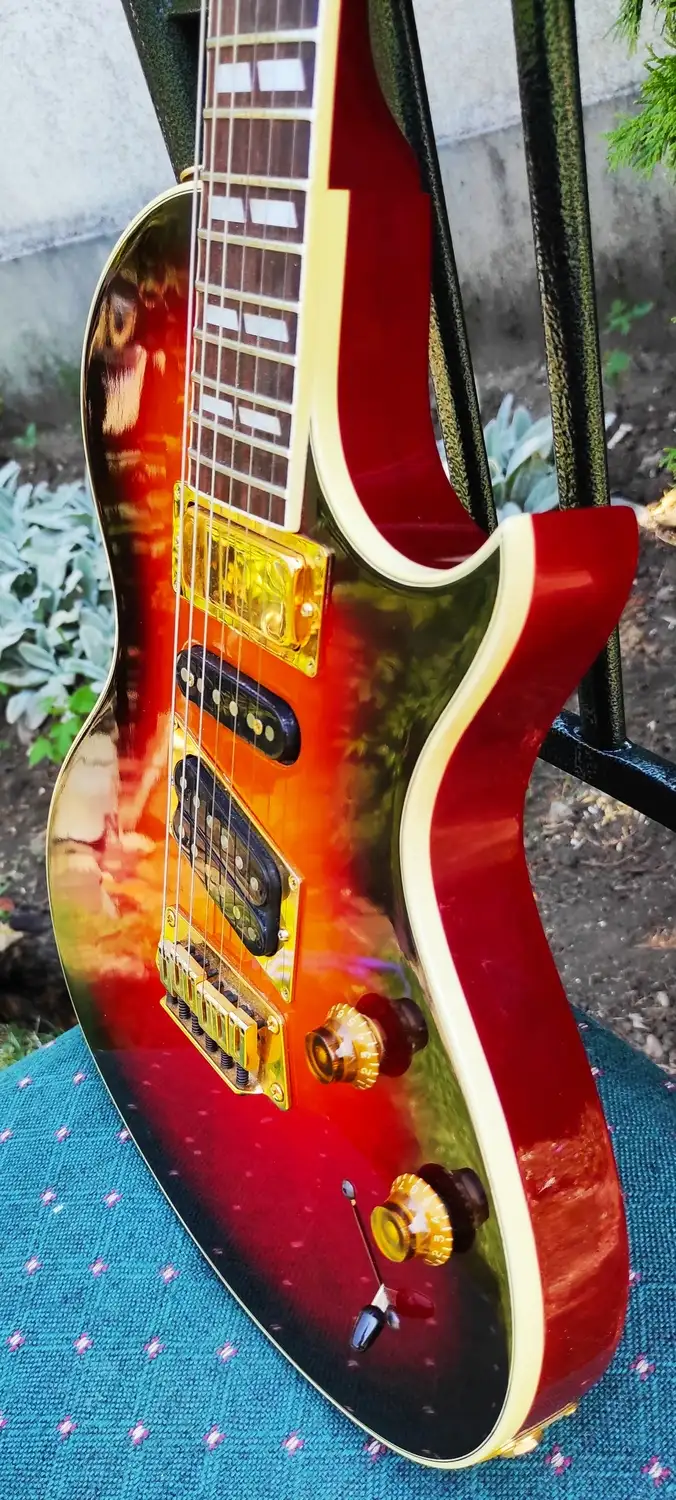 Gibson Nighthawk Standard Electric guitar