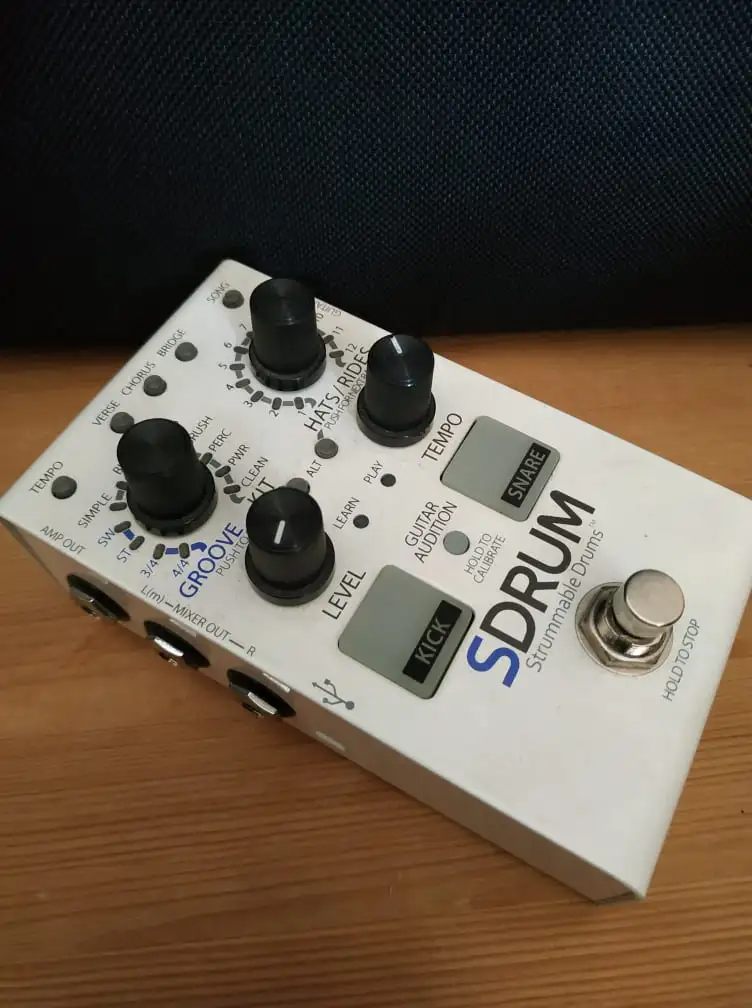 Digitech SDRUM strummable drums Effekt pedál