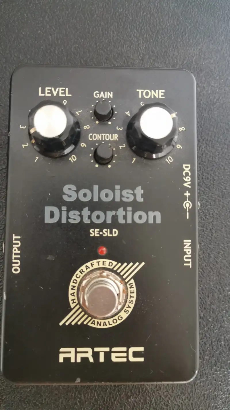  Soloist Distorsion Pedál