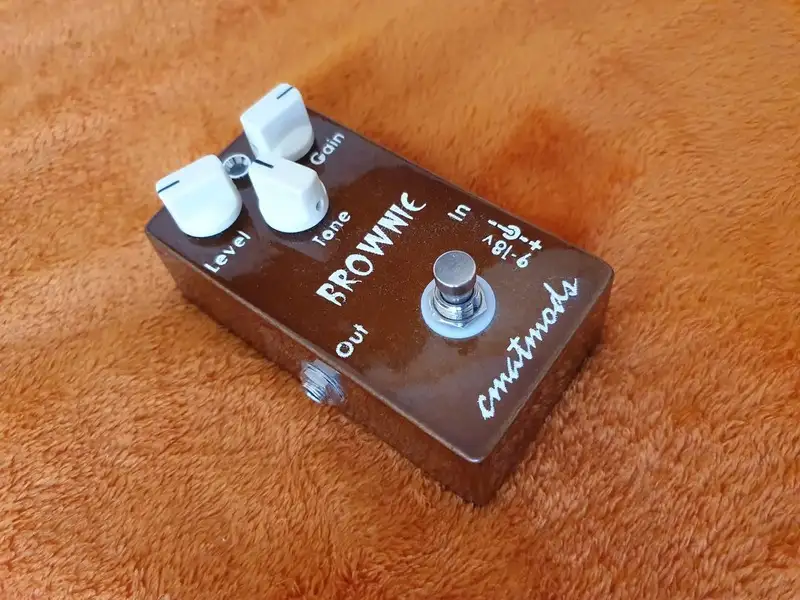 Cmatmods Brownie Efektový pedál