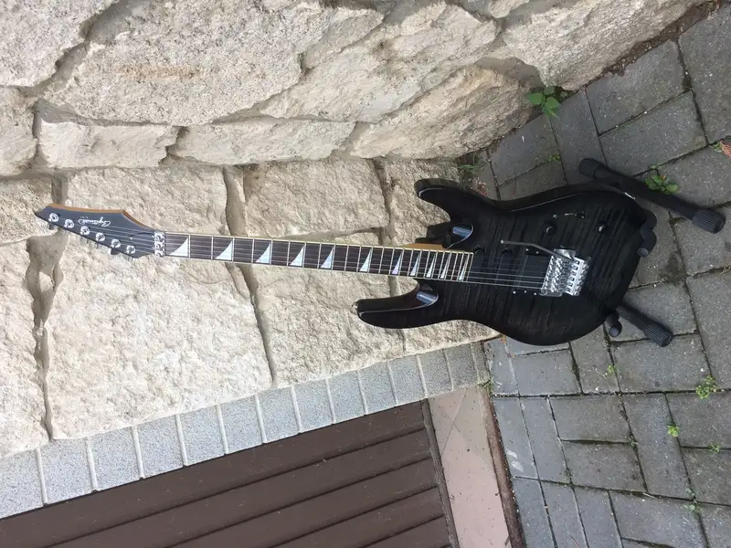 Craftsman UDE-650 Elektromos gitár