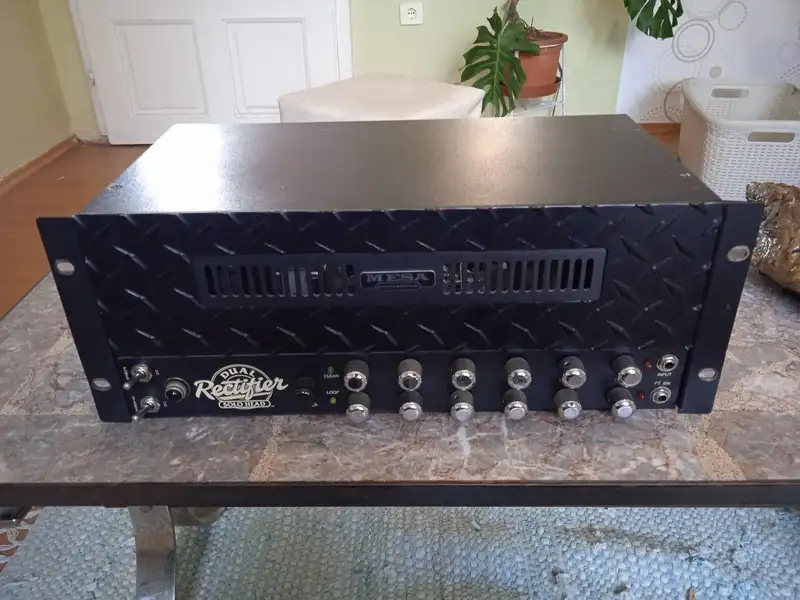 Mesa Boogie Dual Rectifier solo head rackmount Guitar amplifier