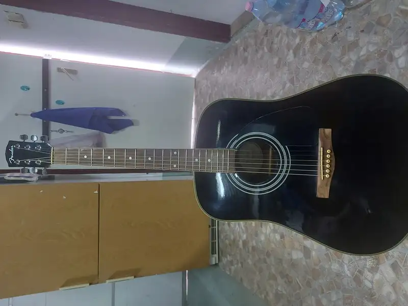 Fender DG 99 Acoustic guitar