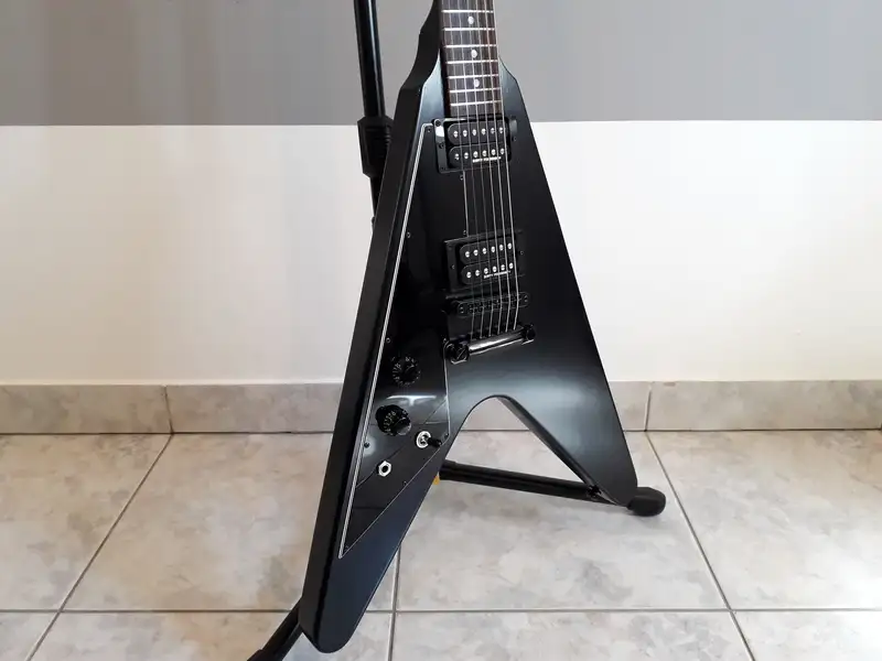 Gibson Flying V Tribute Left handed electric guitar