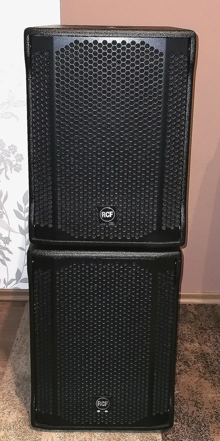  Sub 702-As II Aktív hangfal
