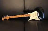 Cheri Stratocaster E-Series balkezes E-Gitarre [October 19, 2021, 7:56 pm]
