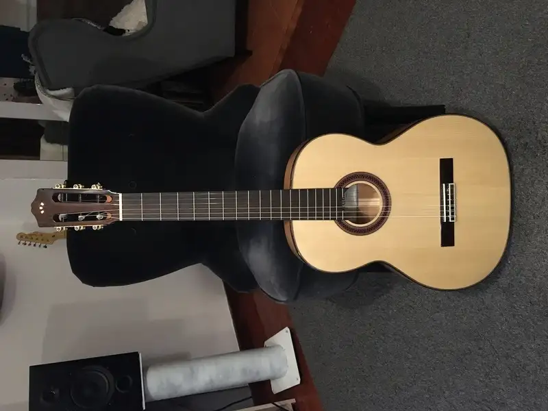  F7 Klasická gitara