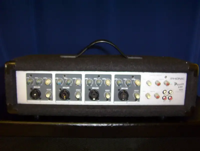 Phonic POD 408 keverőerősítő, visszhanggal, Mezclador amplificador