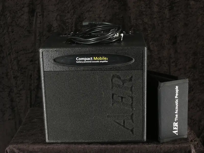 AER Compact Mobile 2 Akusztikus gitárerősítő