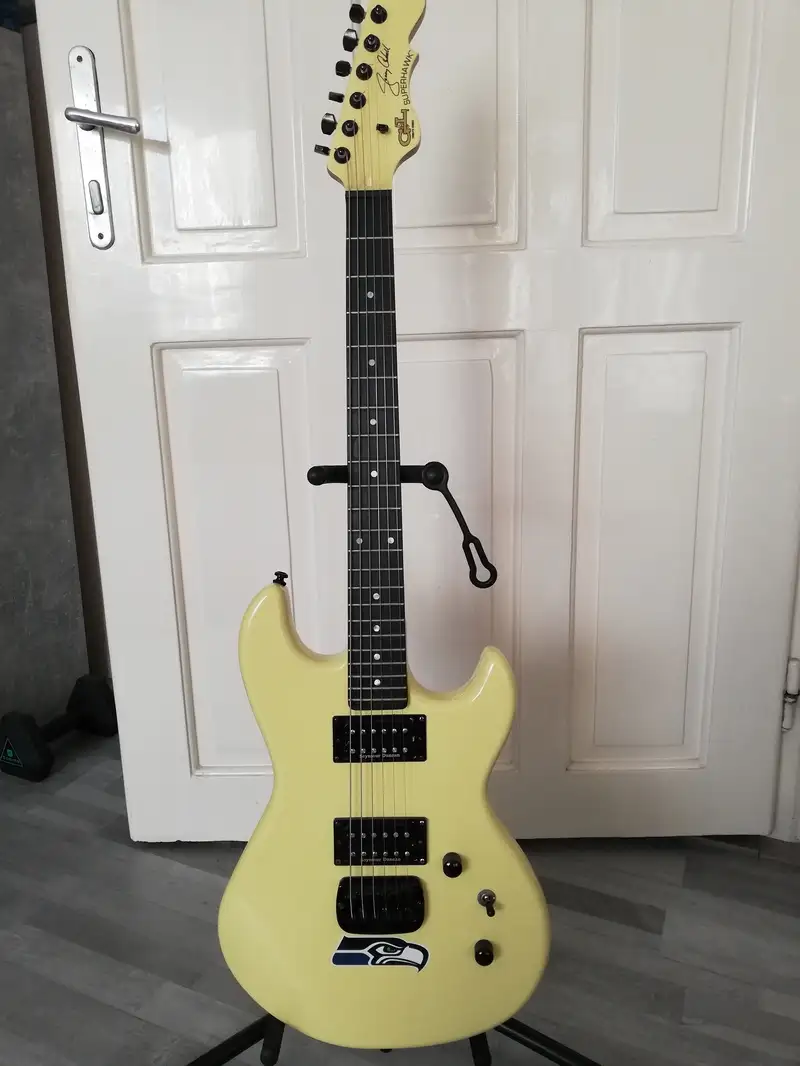 G&L Tribute Superhawk Elektrická gitara