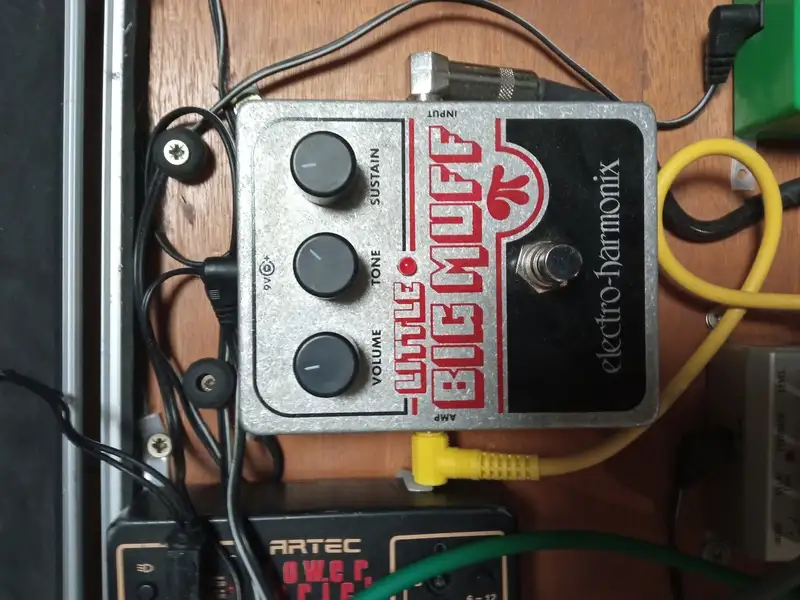 Electro Harmonix Little Big Muff Pedál
