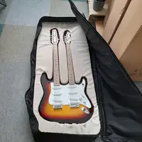 Gear4music LA Double Neck Guitar by Gear4music, Sunburst Guitarra eléctrica [March 21, 2022, 10:54 am]