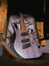 - 7 húros modolt gitár - 7 húros modolt gitár