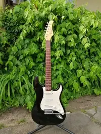 Golden Ton Stratocaster Elektromos gitár [2022.05.24. 16:05]