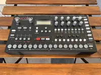 Elektron Analog Four MK1 Analog synthesizer [June 2, 2022, 1:40 pm]