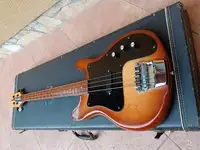 Rickenbacker 3001 Bajo eléctrico [August 28, 2022, 9:52 am]