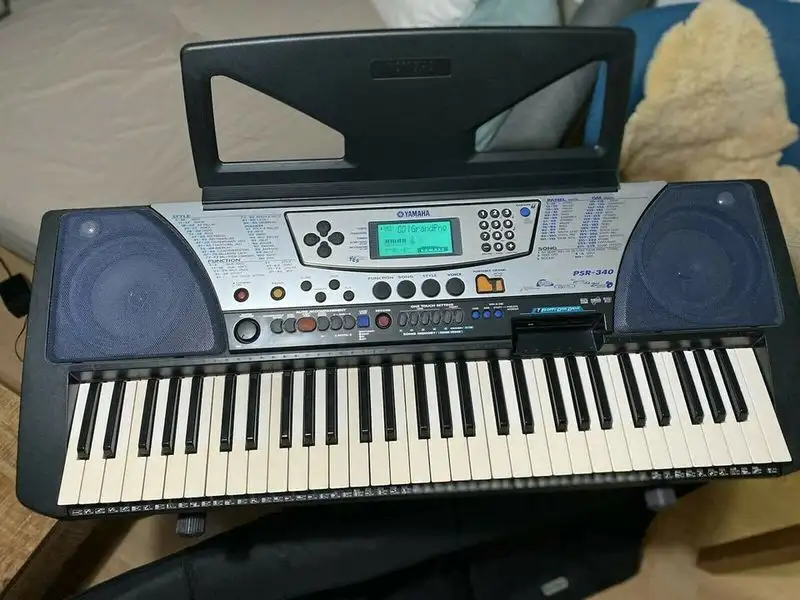 YAMAHA PSR-340 Sintetizador