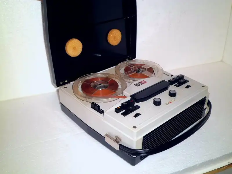  B-4 1968-ból Grabadora de cinta