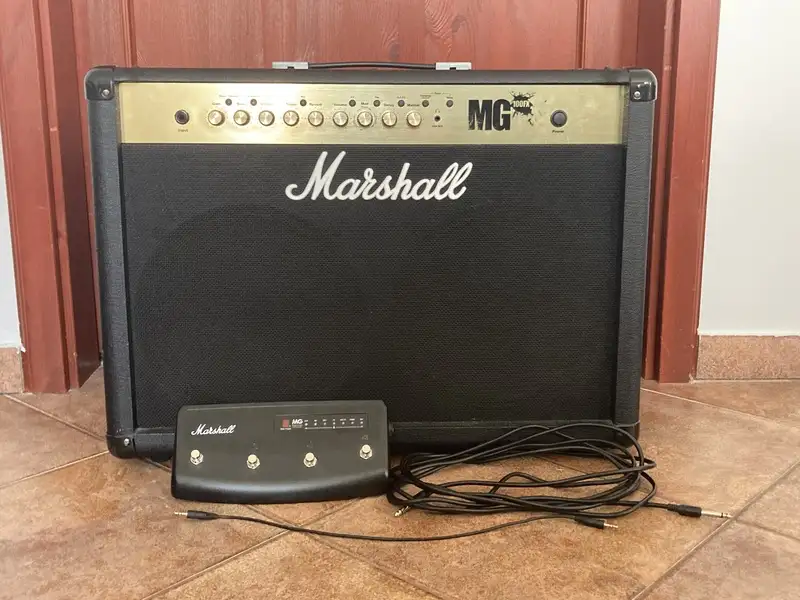 Marshall Mg 100 FX Guitar combo amp