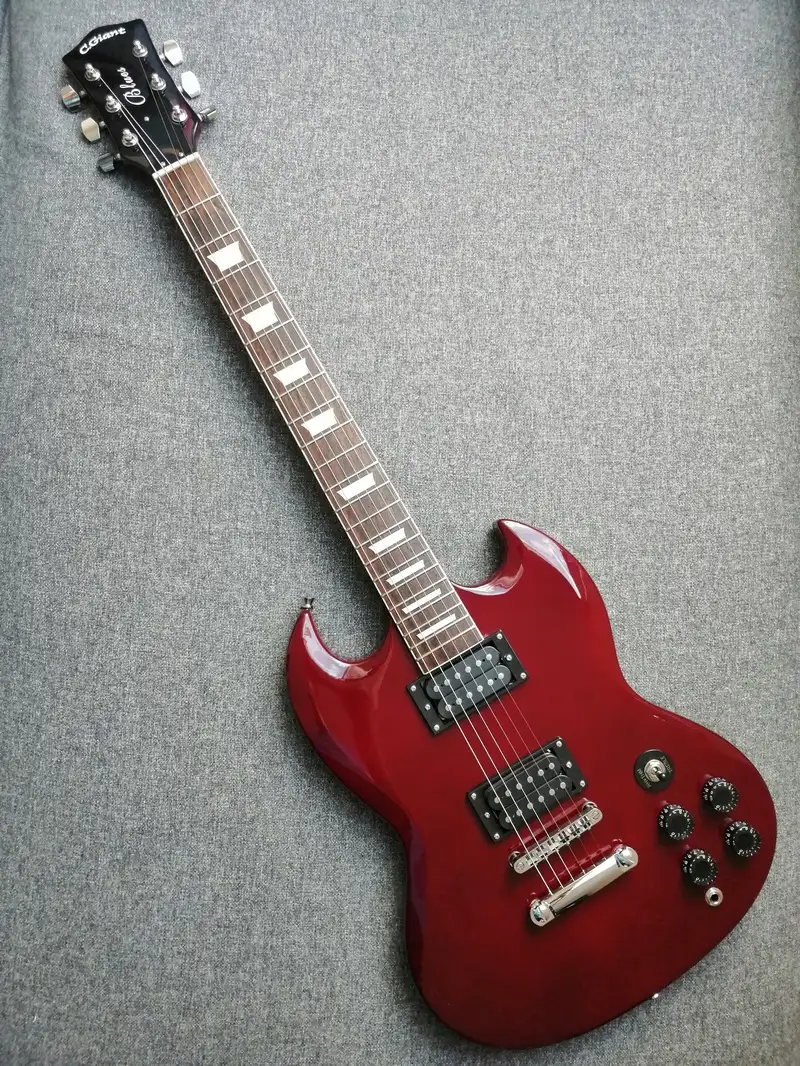 CGiant Blues Electric guitar