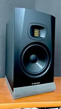 ADAM AUDIO T7V Altavoz de estudio [September 13, 2022, 10:18 am]