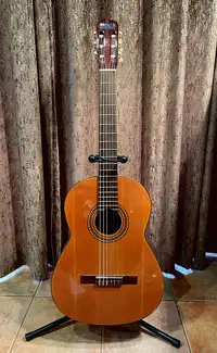 Admira Carmen 1980 Classic guitar [October 15, 2022, 3:12 pm]