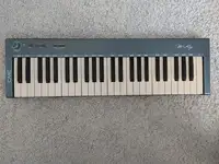 CME M-Key MIDI klávesnica [November 13, 2022, 7:47 pm]