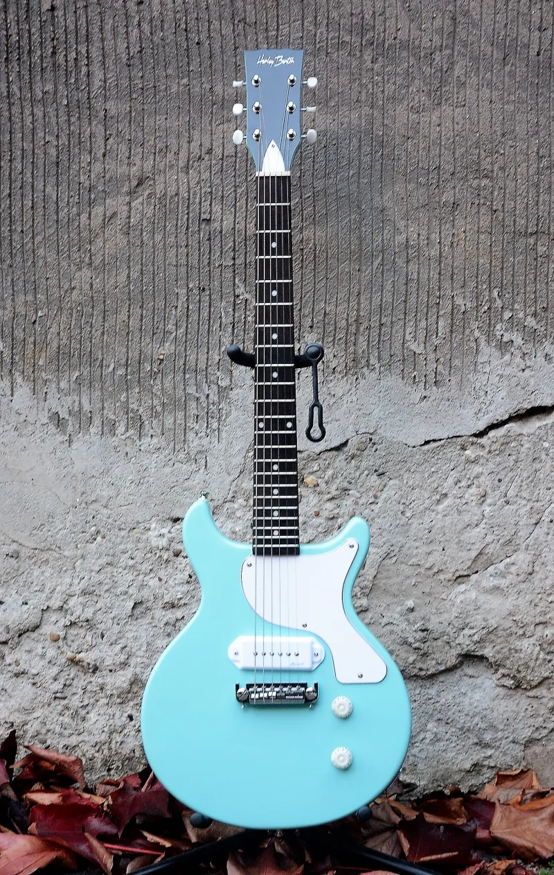 Harley Benton DC-Junior Guitarra eléctrica