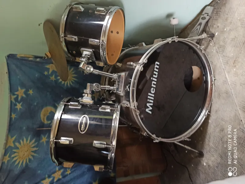 Millenium  Dobfelszerelés