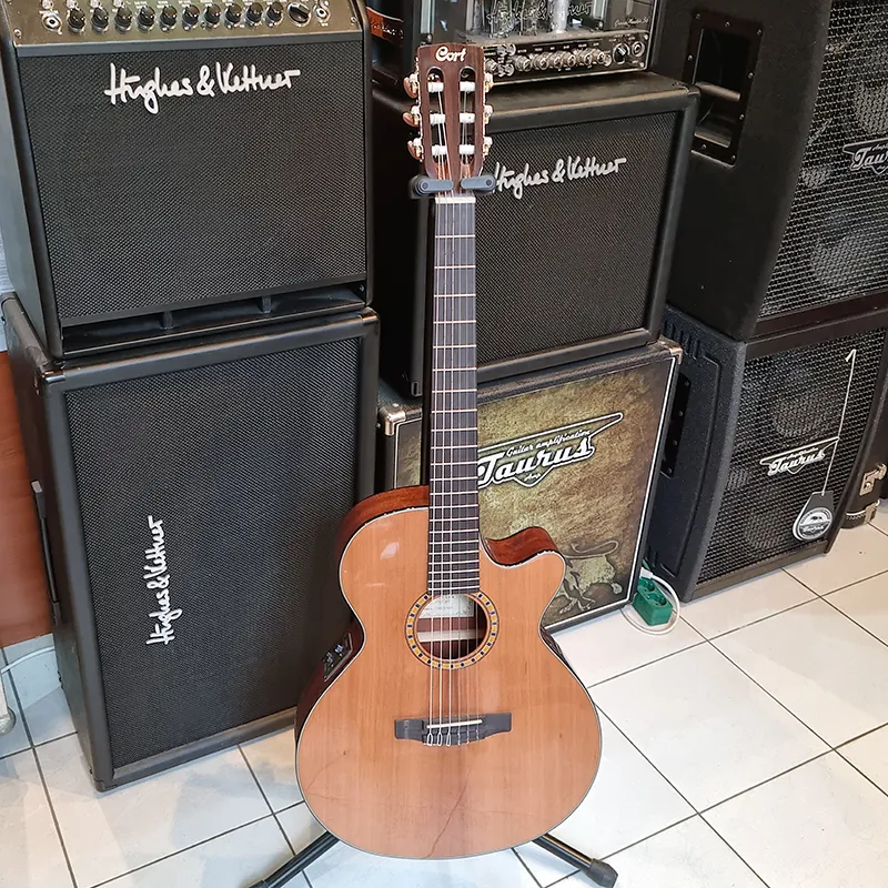 Cort CEC-5 Guitarra clásica electroacústica