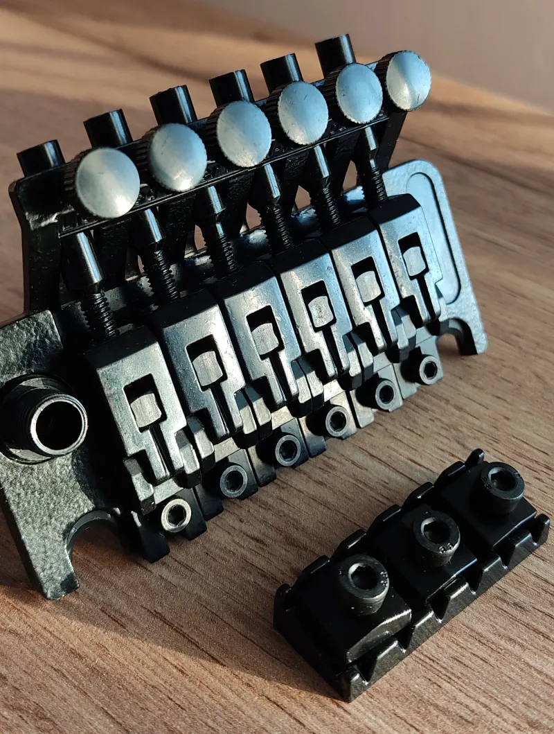 - Teljes szett Tremolo